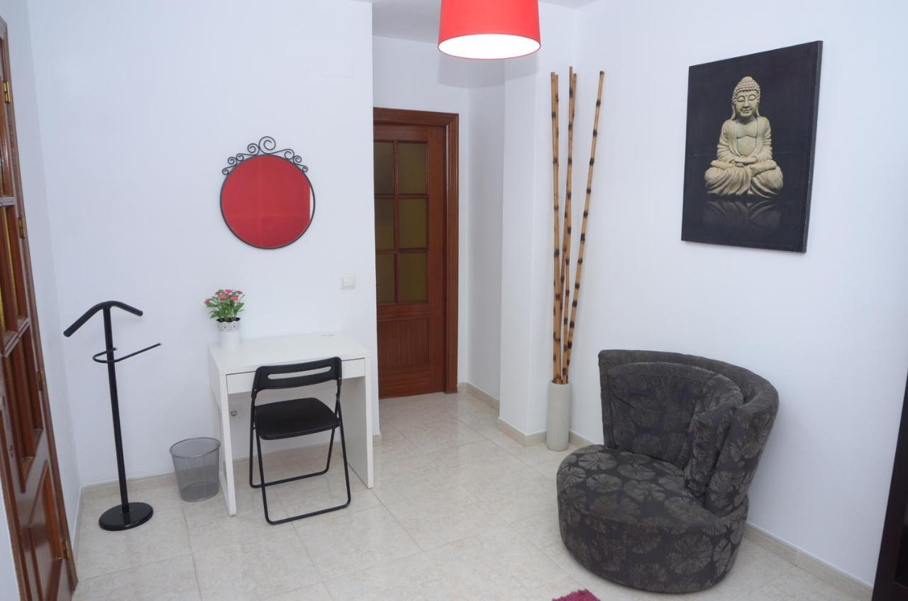 Habitacion Terraza Centro Málaga Buitenkant foto